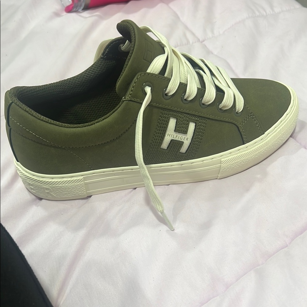 Tommy Hilfiger Green and White Sneakers Canvas Low-Top